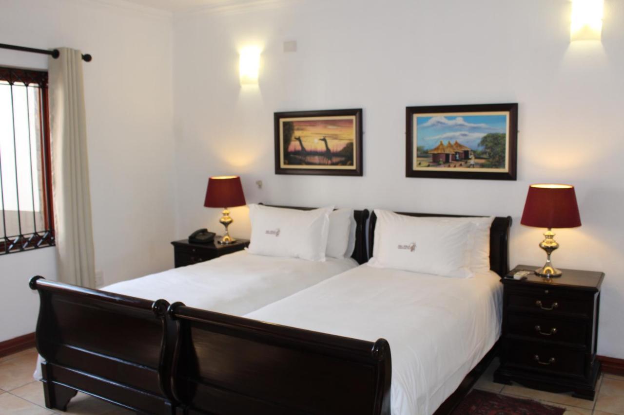 Zulu Nyala Country Manor Hotel Johannesburg Room photo
