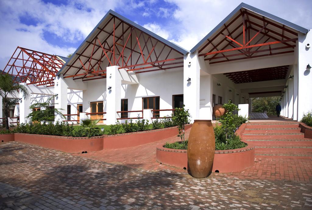 Zulu Nyala Country Manor Hotel Johannesburg Exterior photo